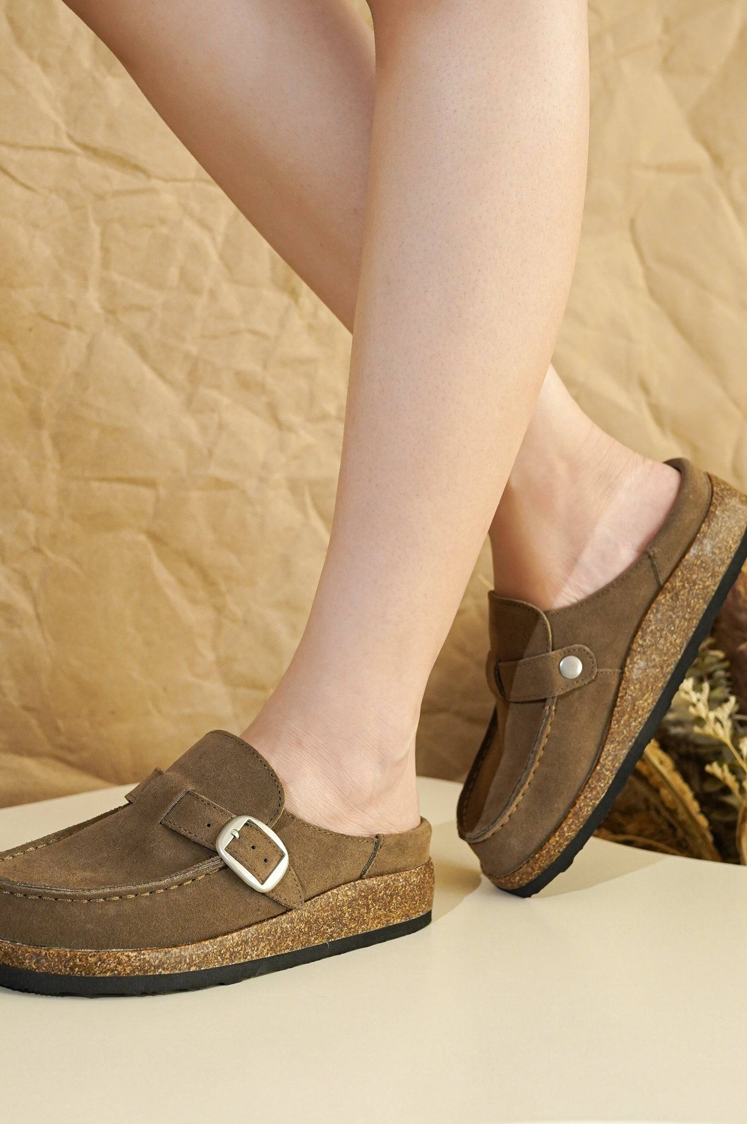 Valmont Clog